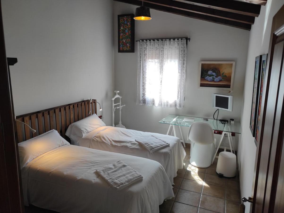 Vinarius, Posada Rural Castellanos de Villiquera Экстерьер фото
