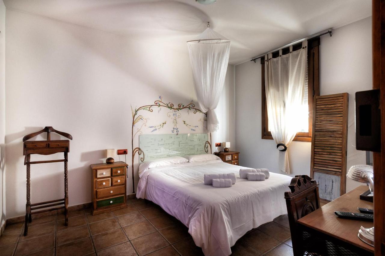 Vinarius, Posada Rural Castellanos de Villiquera Экстерьер фото
