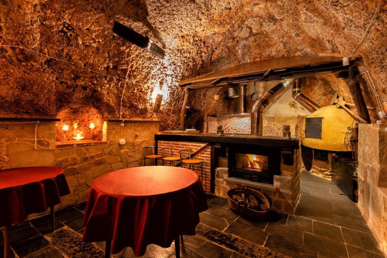 Vinarius, Posada Rural Castellanos de Villiquera Экстерьер фото